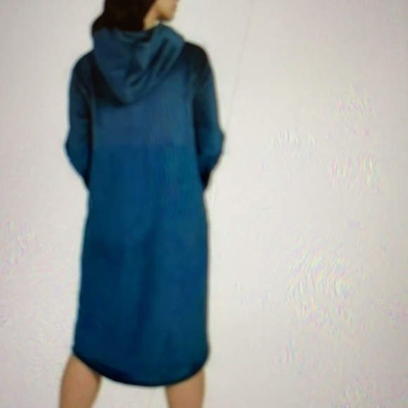 32 Degrees Super soft velour Kangaroo pocket hooded lounger - Picture 3 of 11